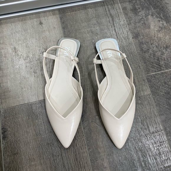 Zara pointy white flats, not worn, brand new - Picture 2 of 3